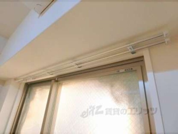 カーテンレール