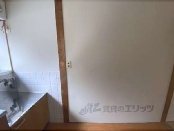 冷蔵庫置場