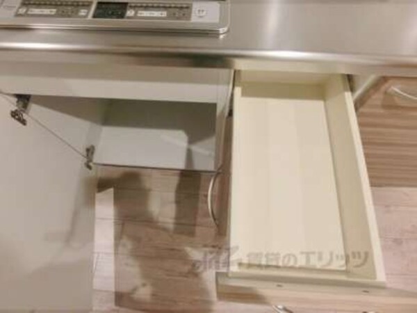 キッチン下部収納