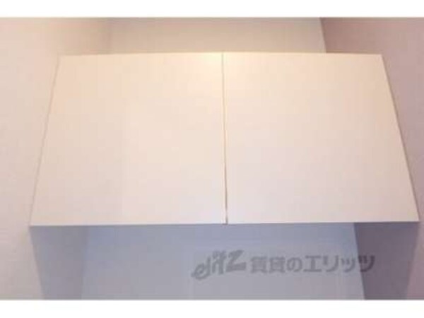 収納棚
