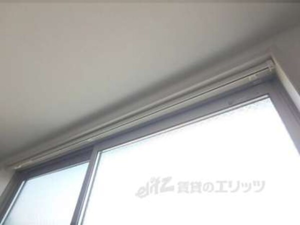 カーテンレール