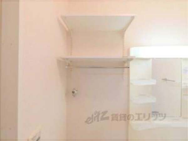 洗濯機置場(上部棚)