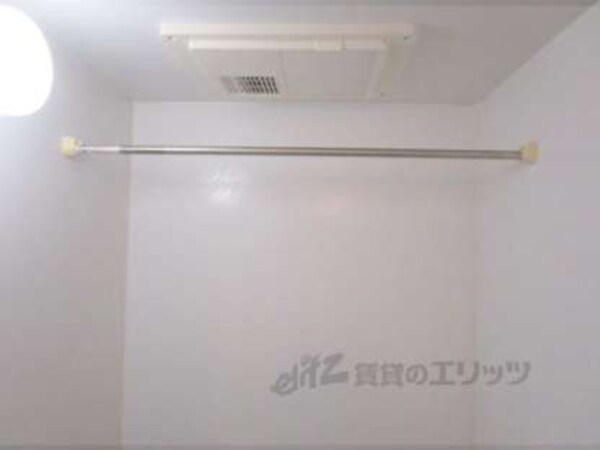 室内物干器具