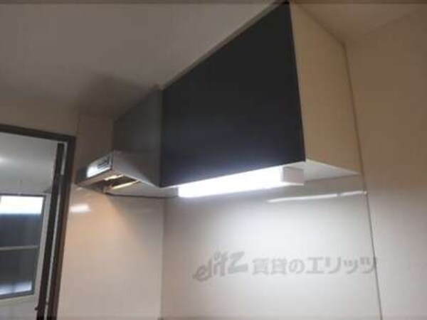 キッチン上部収納