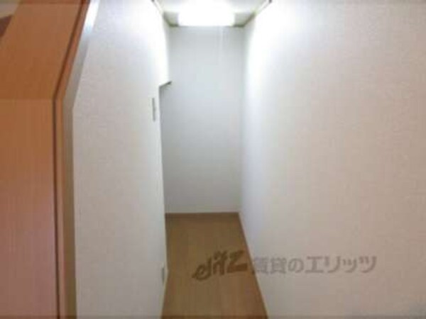 階段下スペース