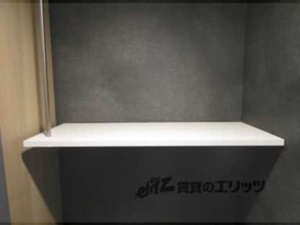 トイレ(上部物置)