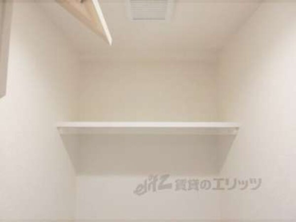 収納(トイレ上)