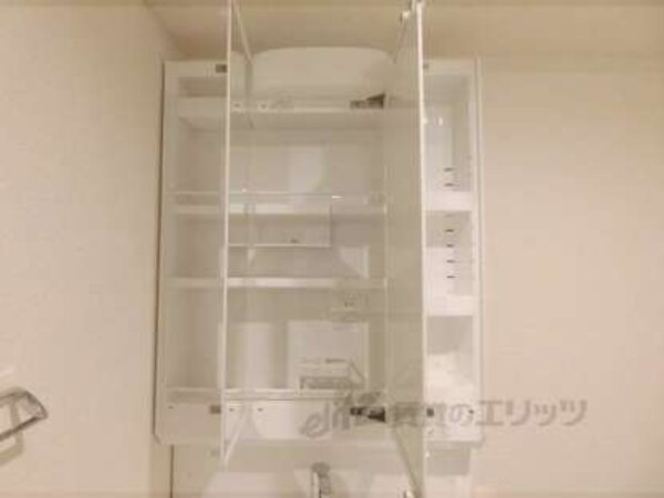 上部収納
