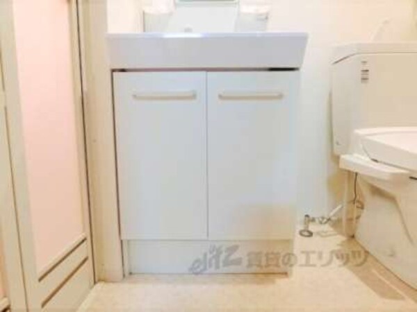 洗面所下部収納