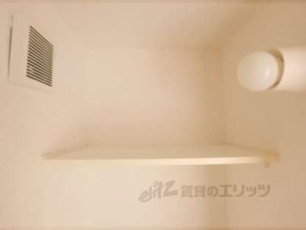 上部　棚