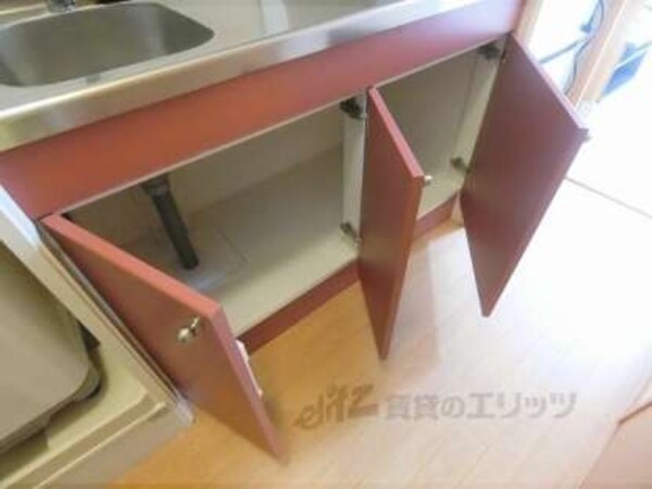 キッチン台下