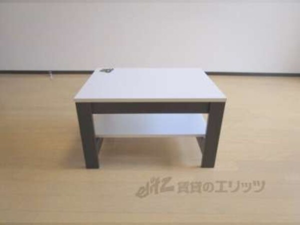 テーブル