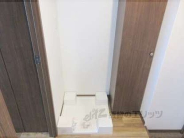 洗濯機置場(玄関)