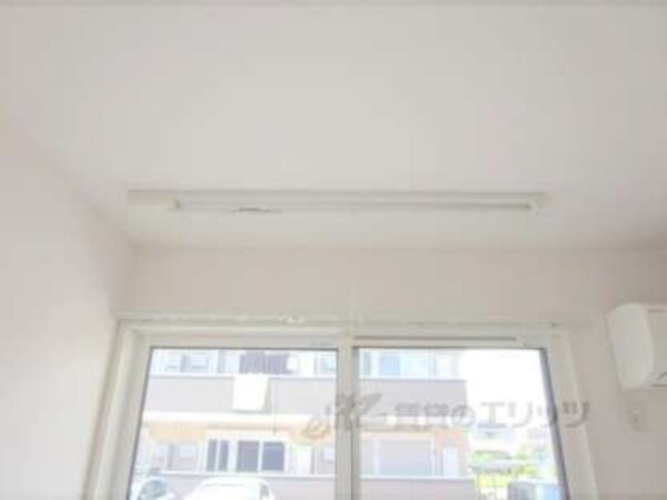 室内物干器具