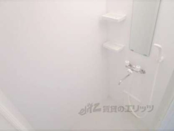 シャワー室