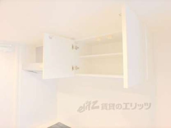 キッチン上部収納