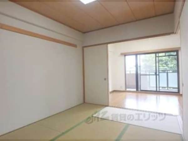 和室(キッチン横の和室です。)