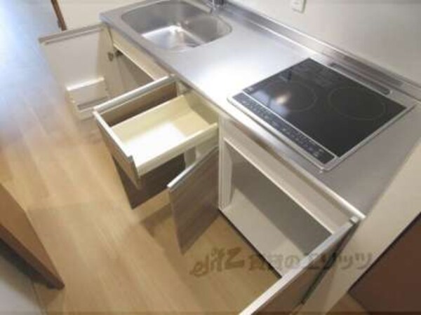 下収納