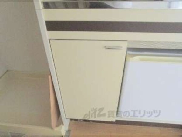 下部収納