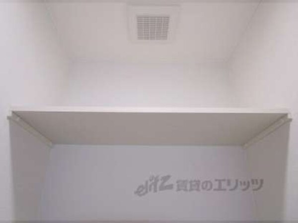 トイレ棚