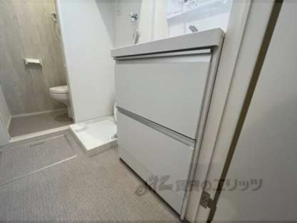 洗面台下