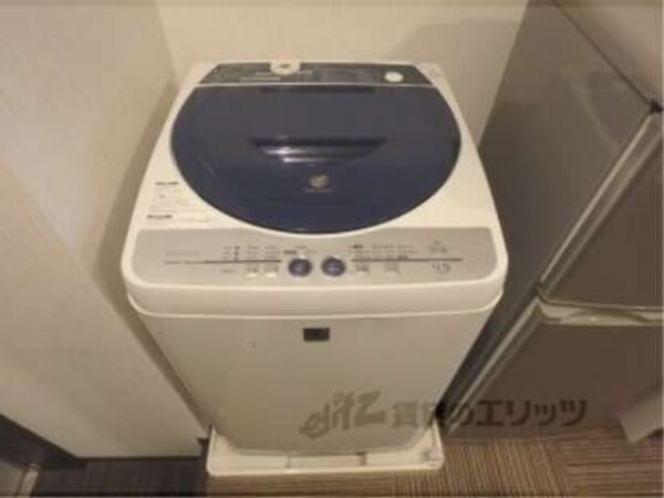 洗濯機置場(洗濯機は撤去)
