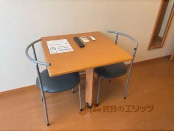 テーブル
