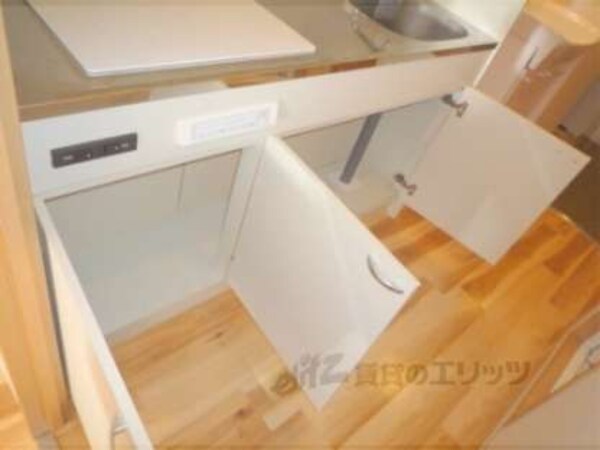 キッチン(キッチン下の収納)