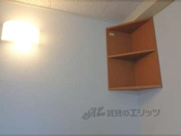 ベッド上収納