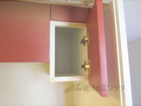 キッチン(上部収納)