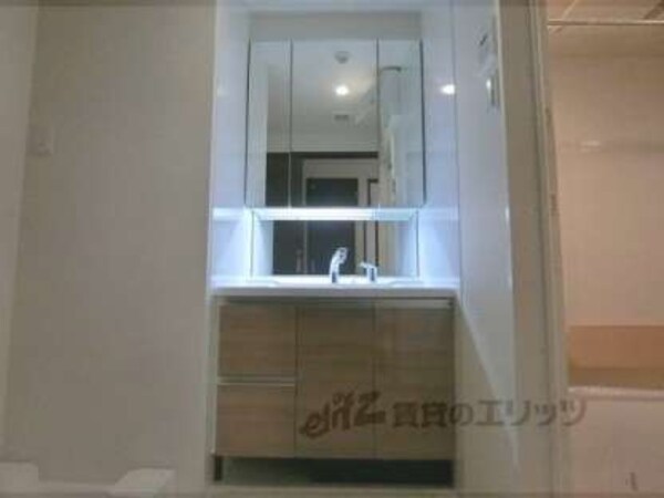 洗髪洗面化粧台