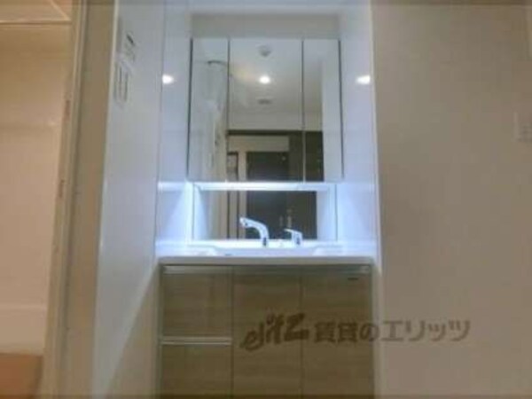 洗髪洗面化粧台