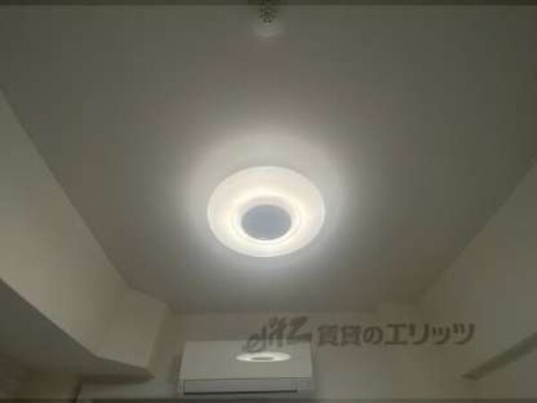 照明