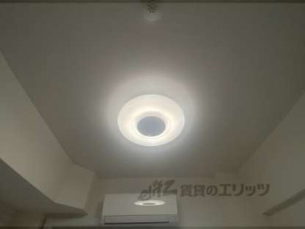 照明
