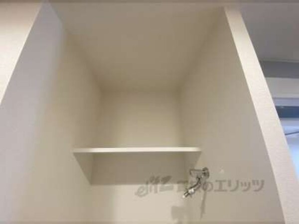 洗濯機置場(上部収納)