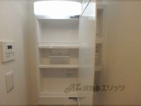 上部収納