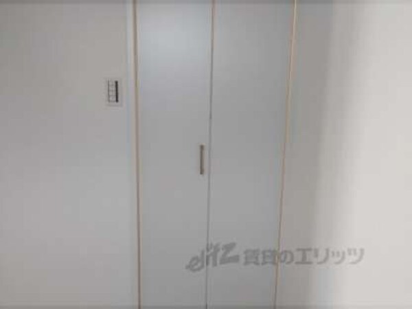 洋室クローゼット