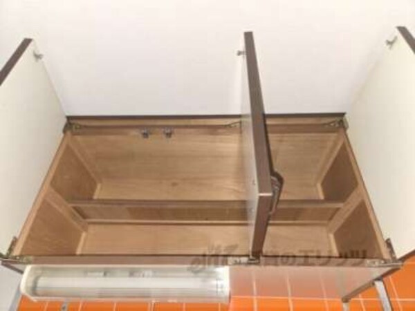 上収納