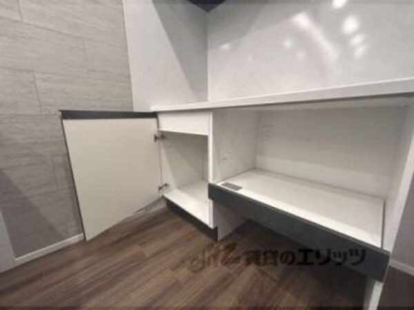 キッチン背面下