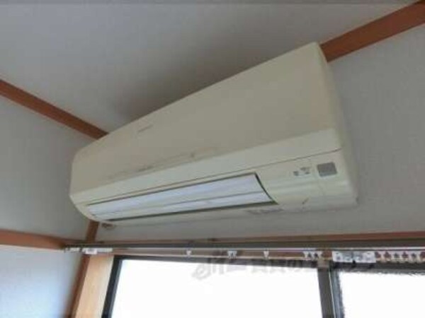 洋室エアコン