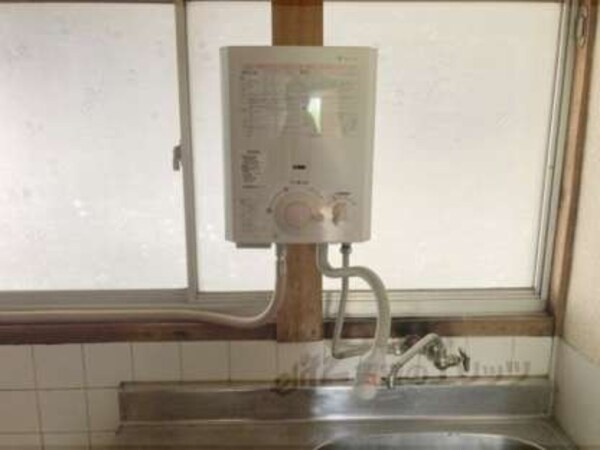ガス給湯器