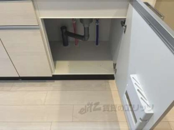 下部収納