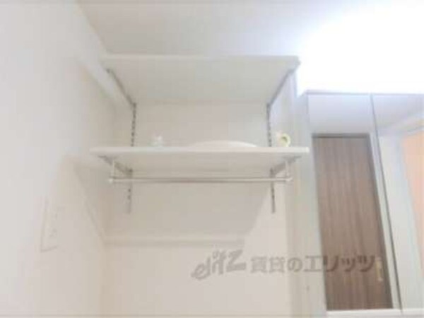 洗濯機置き場上