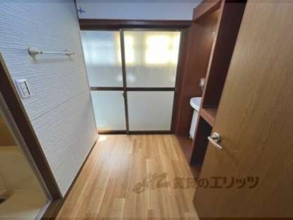 土間