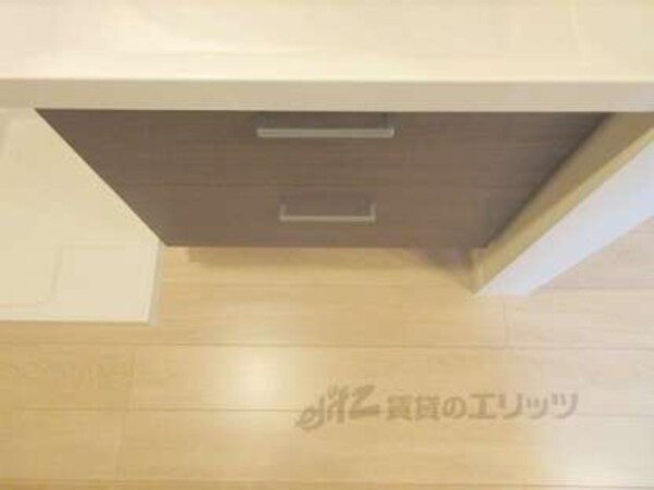 下部収納
