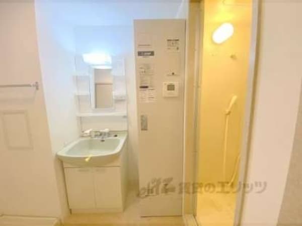 電子温水器
