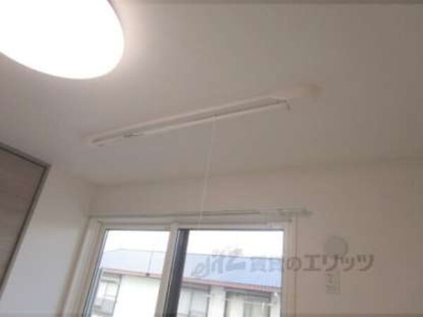 室内物干器具