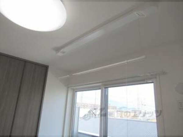 室内物干器具