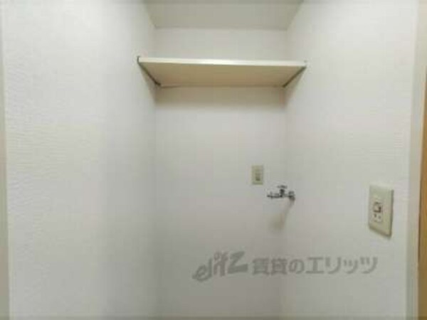 洗濯機上収納