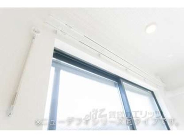 カーテンレール